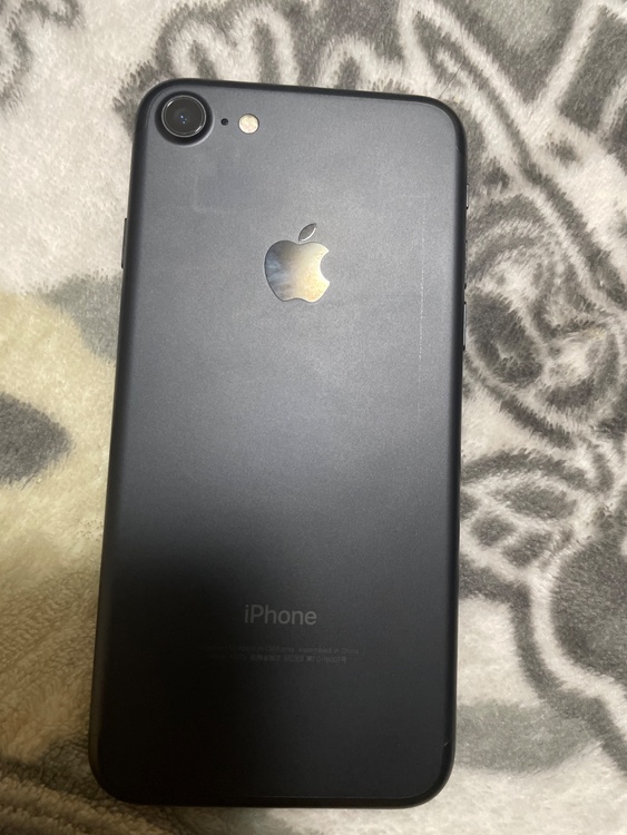 iPhone7 32GB Softbank（スマホ）の商品画像 - 査定依頼日：2026年5月16日 - 最高査定価格：1,500円