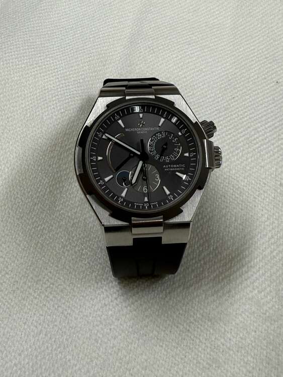 ヴァシュロン コンスタンタン オーヴァーシーズ 47450（高級時計）の商品画像 - 査定依頼日：2025年4月13日 - 最高査定価格：2,295,000円