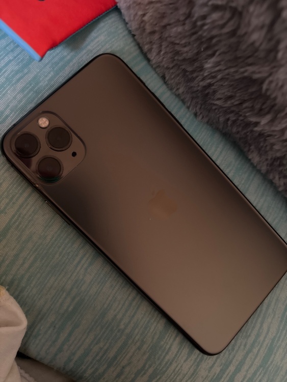 iPhone iPhone11 Pro Max 512GB Softbank（スマホ）の商品画像 - 査定依頼日：2026年7月22日 - 最高査定価格：34,500円