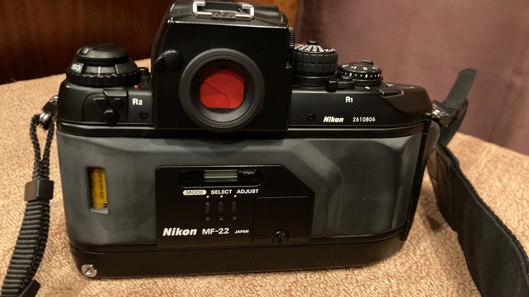 F-4（カメラ）の商品画像 - 査定依頼日：2026年3月28日 - 最高査定価格：15,000円