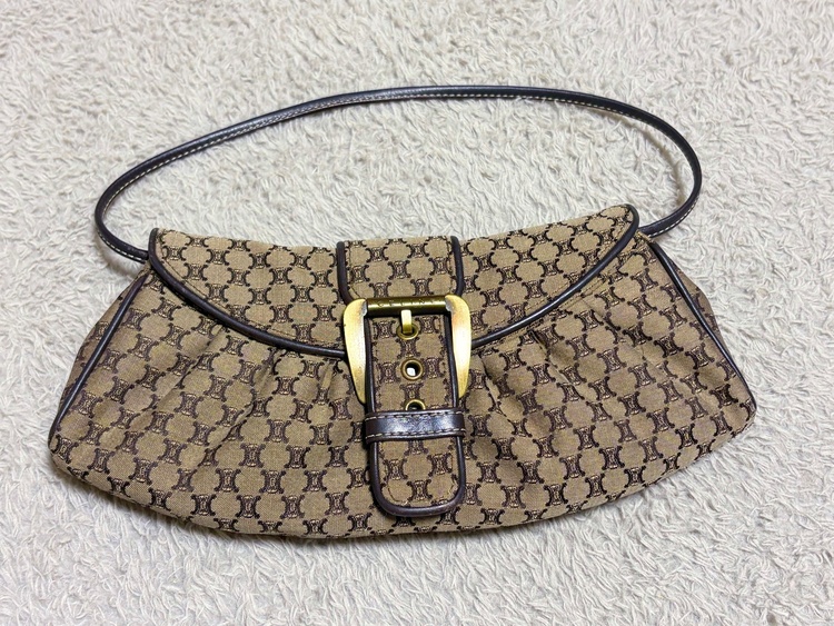 セリーヌ  （ブランドバッグ）の商品画像 - 査定依頼日：2026年1月10日 - 最高査定価格：40,000円