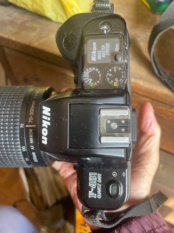 F401（カメラ）の商品画像 - 査定依頼日：2025年12月22日 - 最高査定価格：550円