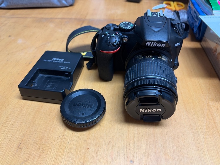 D3500（カメラ）の商品画像 - 査定依頼日：2026年9月23日 - 最高査定価格：35,000円