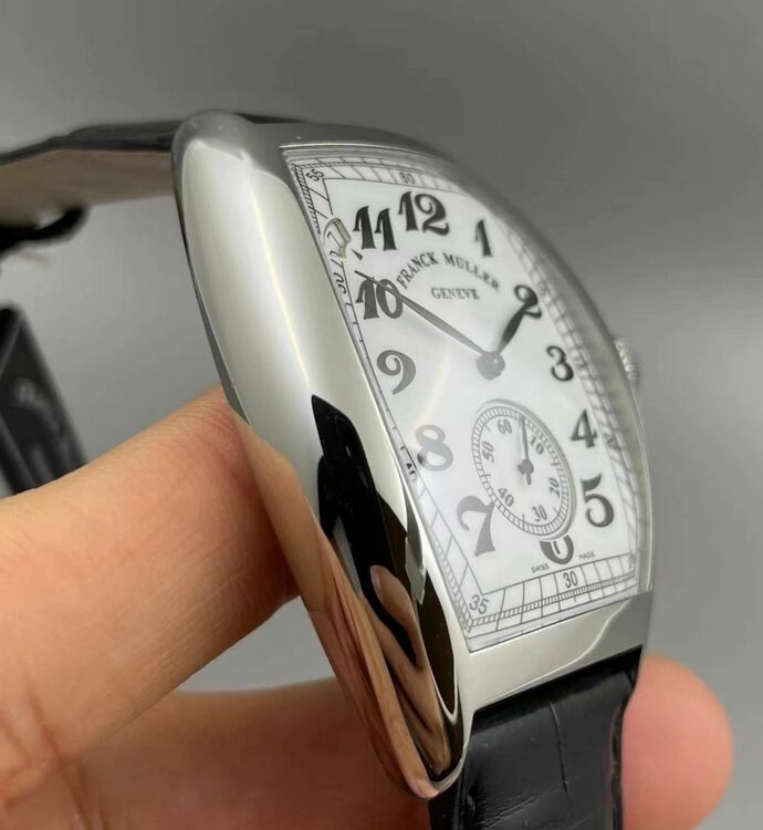 <font style="vertical-align: inherit;"><font style="vertical-align: inherit;">
法眼克穆勒
</font></font> <font style="vertical-align: inherit;"><font style="vertical-align: inherit;">
酒桶形曲线
</font></font> 7885（高級時計）の商品画像 - 査定依頼日：2025年8月4日 - 最高査定価格：550,000円