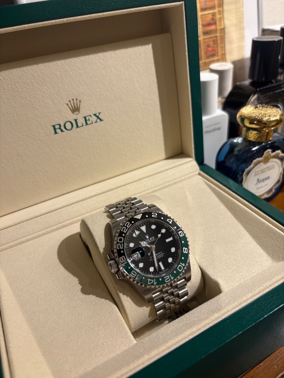 GMTマスター2（高級時計）の商品画像 - 査定依頼日：2026年4月21日 - 最高査定価格：2,720,000円