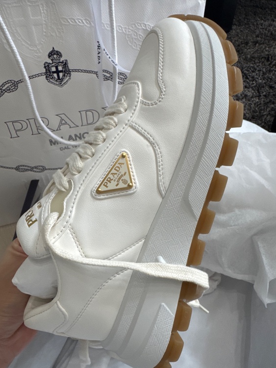 CALZATURE DONNA NAPPA AVORIO 37.5（古着・ファッション）の商品画像 - 査定依頼日：2026年9月20日 - 最高査定価格：500,000円