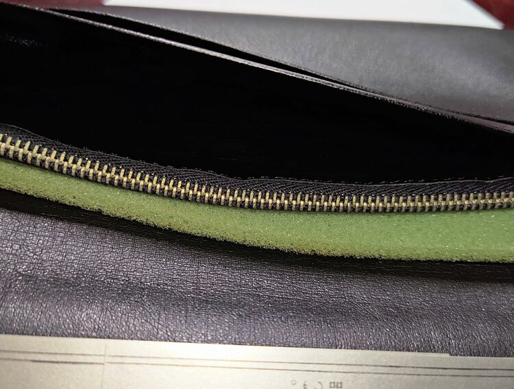 東海テレビ記念品　高級羊革長財布（美術品・骨董品）の商品画像 - 査定依頼日：2025年11月5日 - 最高査定価格：2,500円