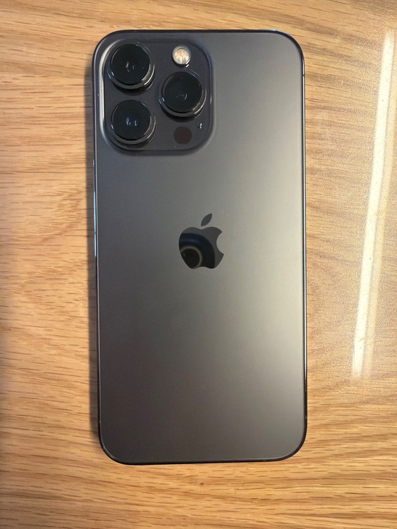 iPhone13pro512GB残債無し美品（スマホ）の商品画像 - 査定依頼日：2026年4月23日 - 最高査定価格：51,000円