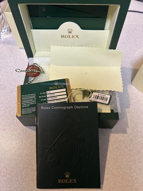 ロレックス　デイトナ116520（高級時計）の商品画像 - 査定依頼日：2025年8月13日 - 最高査定価格：3,380,000円