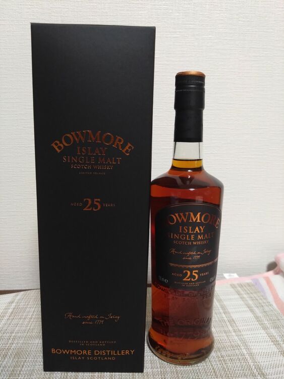 ボウモア25年（お酒）の商品画像 - 査定依頼日：2025年7月28日 - 最高査定価格：1,112,000円