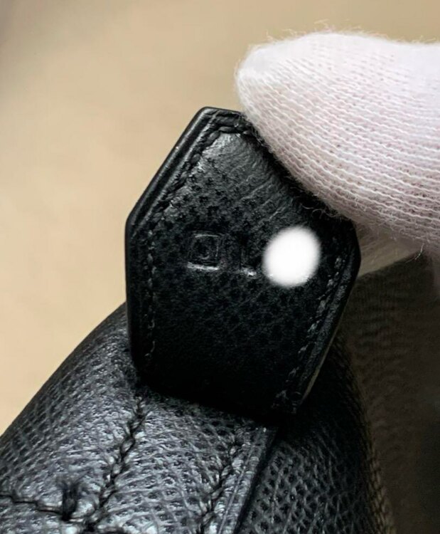 ポリード35 ヴォーエプソン ノワール　シルバー金具（ブランドバッグ）の商品画像 - 査定依頼日：2025年2月4日 - 最高査定価格：500,000円