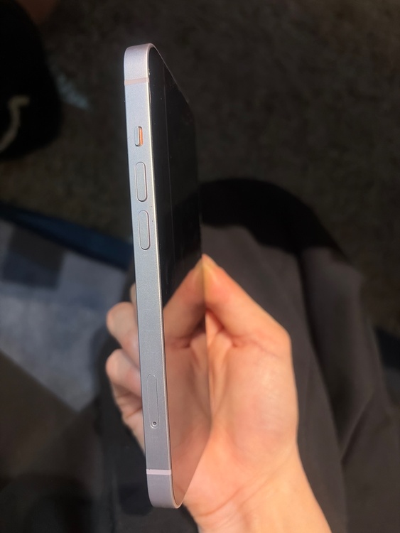 iPhone iPhone 14 256GB Softbank（スマホ）の商品画像 - 査定依頼日：2026年10月5日 - 最高査定価格：51,000円