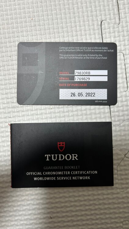 チューダー ブラックベイ M79830Rb（高級時計）の商品画像 - 査定依頼日：2025年2月26日 - 最高査定価格：400,000円
