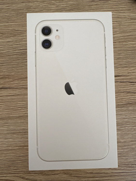 iPhone iPhone11 128GB Softbank（スマホ）の商品画像 - 査定依頼日：2026年6月14日 - 最高査定価格：18,000円