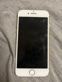 iPhone7（スマホ）の商品画像 - 査定依頼日：2023年4月4日 - 最高査定価格：100円