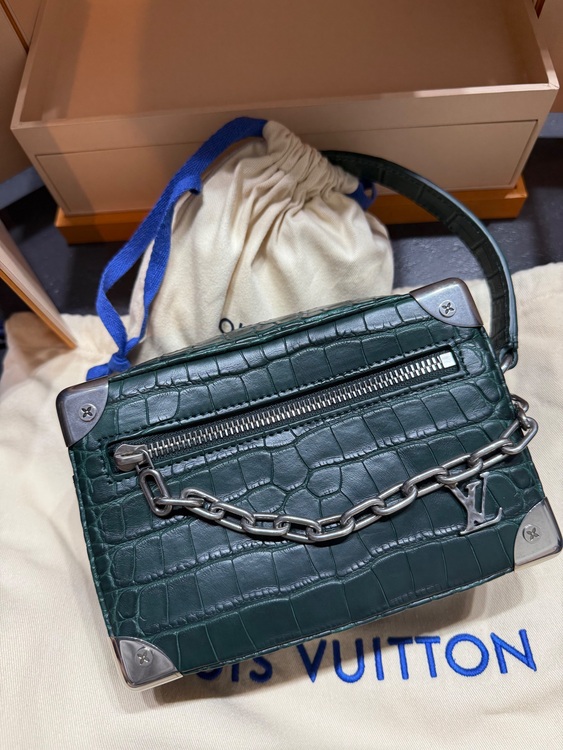 mini soft trunk N86076（ブランドバッグ）の商品画像 - 査定依頼日：2025年6月20日 - 最高査定価格：750,000円