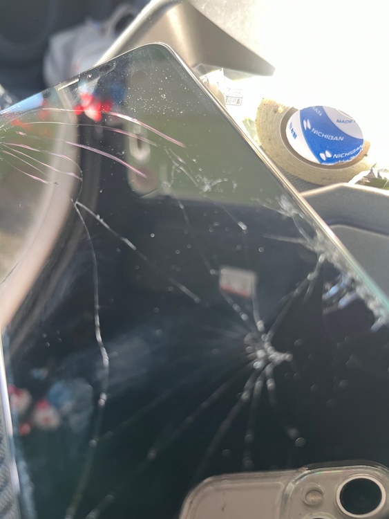 iPhone11 128GB docomo（スマホ）の商品画像 - 査定依頼日：2026年3月22日 - 最高査定価格：15,000円