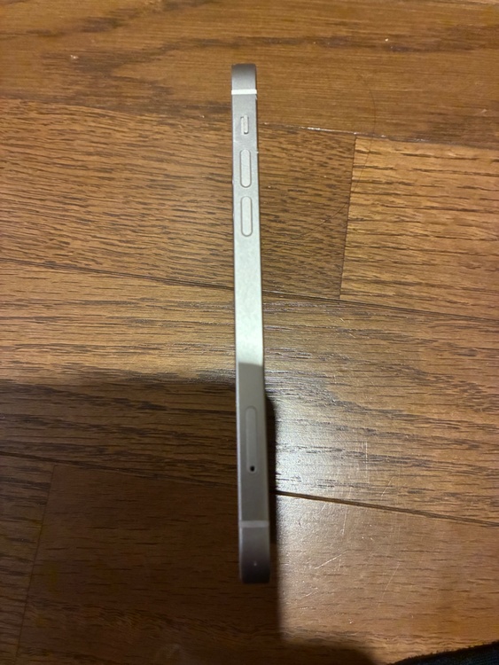 iPhone 12 128GB SIMフリー（スマホ）の商品画像 - 査定依頼日：2026年4月1日 - 最高査定価格：29,000円