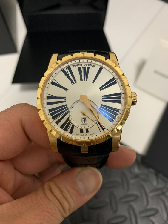 ロジェ・デュブイ エクスカリバー （高級時計）の商品画像 - 査定依頼日：2025年4月13日 - 最高査定価格：1,280,000円