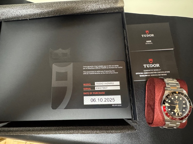 ブラックベイ58GMT（高級時計）の商品画像 - 査定依頼日：2025年10月12日 - 最高査定価格：540,000円