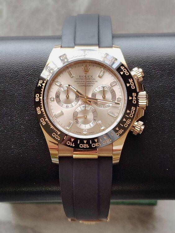 ロレックス デイトナ 116515LNA（高級時計）の商品画像 - 査定依頼日：2025年10月2日 - 最高査定価格：7,100,000円