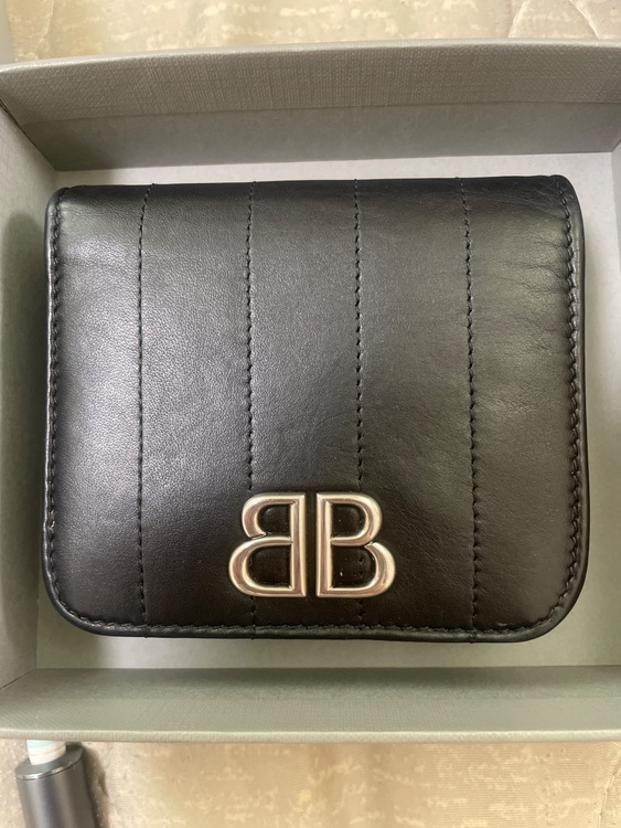 バレンシアガ  （ブランドバッグ）の商品画像 - 査定依頼日：2026年3月4日 - 最高査定価格：25,000円