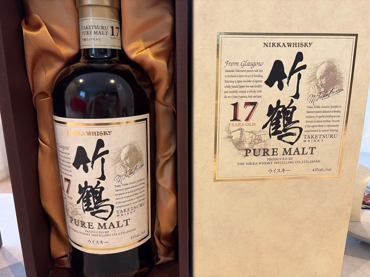 竹鶴17年（お酒）の商品画像 - 査定依頼日：2026年4月23日 - 最高査定価格：30,000円