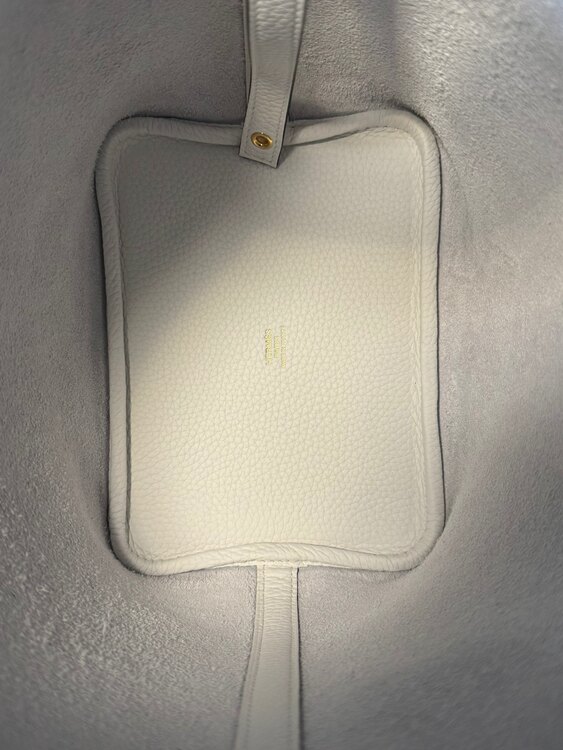 エルメス ピコタン （ブランドバッグ）の商品画像 - 査定依頼日：2025年4月20日 - 最高査定価格：520,000円