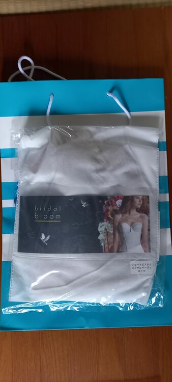 ウエディングドレス（古着・ファッション）の商品画像 - 査定依頼日：2025年8月13日 - 最高査定価格：3,000円