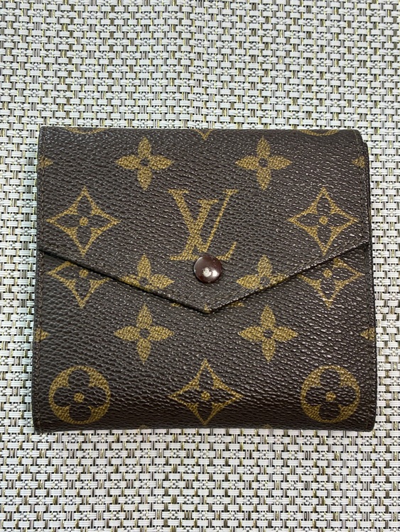 ルイヴィトンポルトモネビエカルトクレディ 二つ折り財布（ブランド財布・小物）の商品画像 - 査定依頼日：2025年11月7日 - 最高査定価格：7,000円