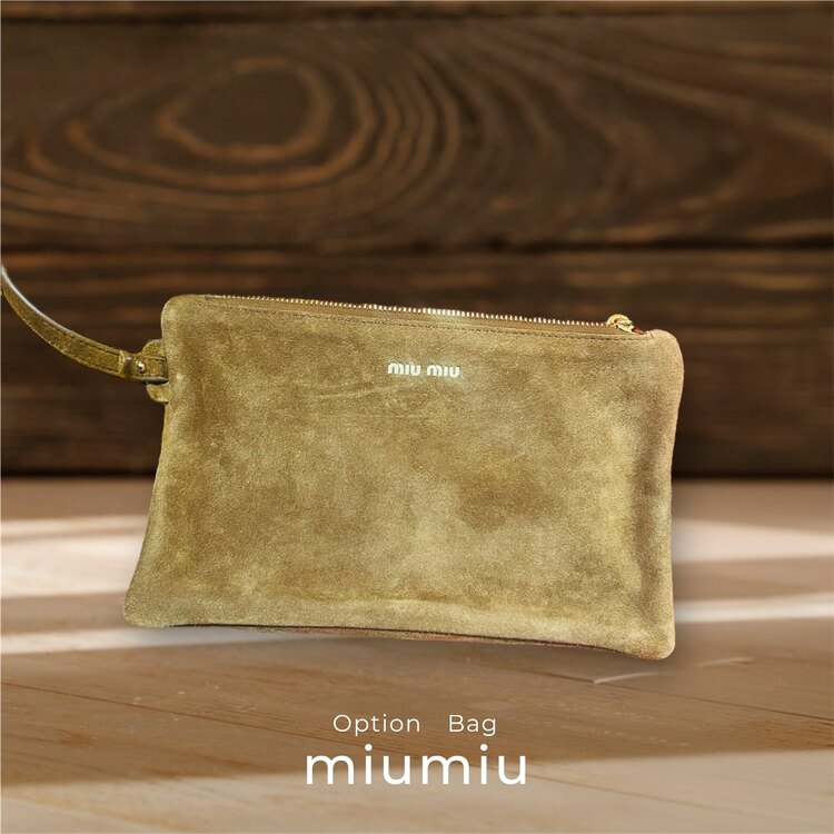 ミュウミュウ  （ブランドバッグ）の商品画像 - 査定依頼日：2025年3月21日 - 最高査定価格：25,000円