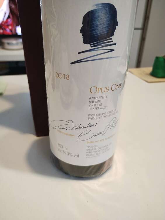 2018オーパスワン（お酒）の商品画像 - 査定依頼日：2025年3月21日 - 最高査定価格：100,000円