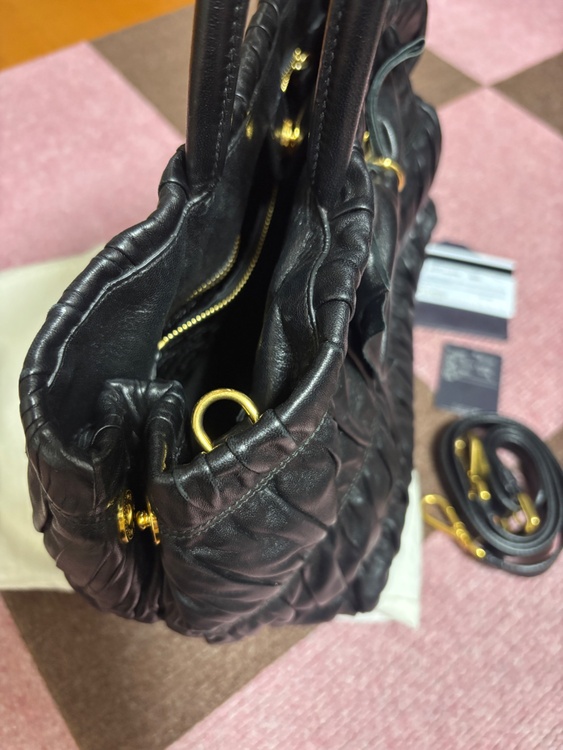 ナッパガウフレ（ブランドバッグ）の商品画像 - 査定依頼日：2026年4月26日 - 最高査定価格：60,000円