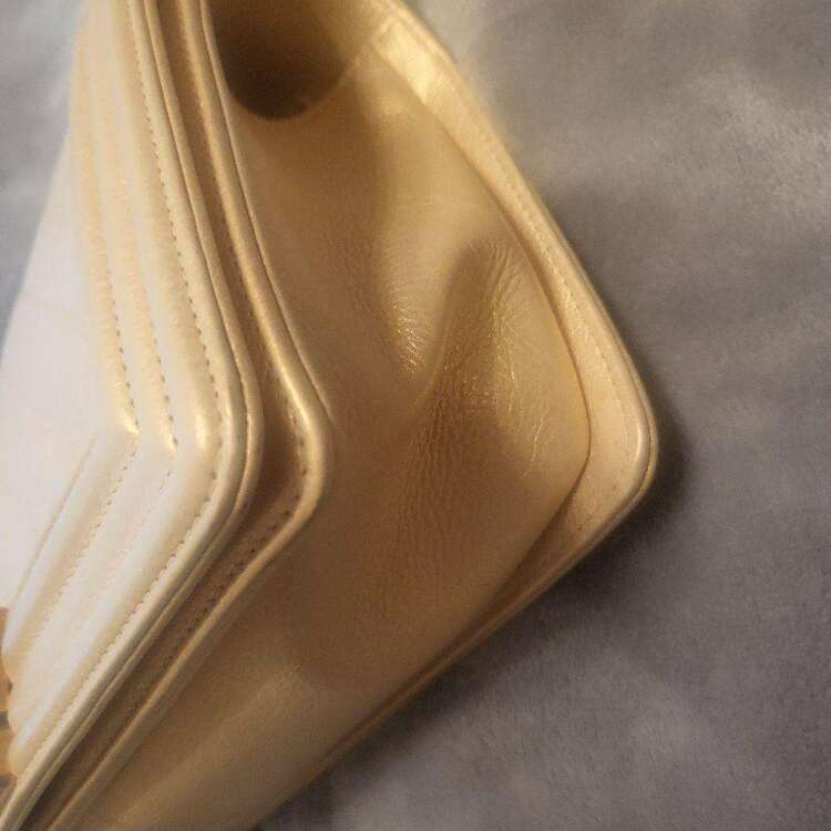 CHANEL シャネルキャビアスキン ボーイシャネル ショルダーバッグ（ブランドバッグ）の商品画像 - 査定依頼日：2025年4月1日 - 最高査定価格：300,000円