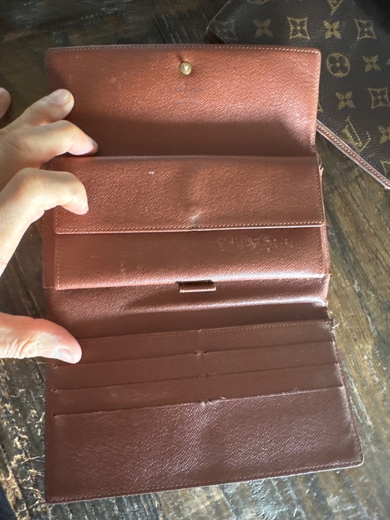 ルイヴィトン モノグラム （ブランドバッグ）の商品画像 - 査定依頼日：2026年1月27日 - 最高査定価格：16,000円