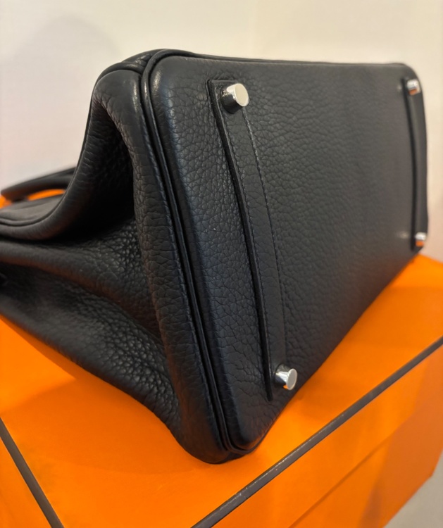 バーキン35トリヨンクレマンス（ブランドバッグ）の商品画像 - 査定依頼日：2026年2月20日 - 最高査定価格：1,700,000円