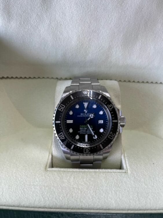 ロレックス シードゥエラー 116660（高級時計）の商品画像 - 査定依頼日：2025年7月8日 - 最高査定価格：1,800,000円