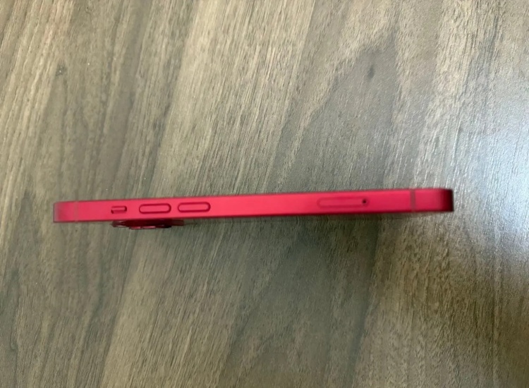 iPhone 13 256GB docomo（スマホ）の商品画像 - 査定依頼日：2025年12月7日 - 最高査定価格：41,000円