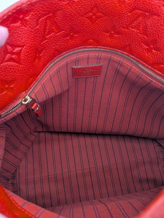 アンプラント メティス（ブランドバッグ）の商品画像 - 査定依頼日：2026年1月16日 - 最高査定価格：100,000円