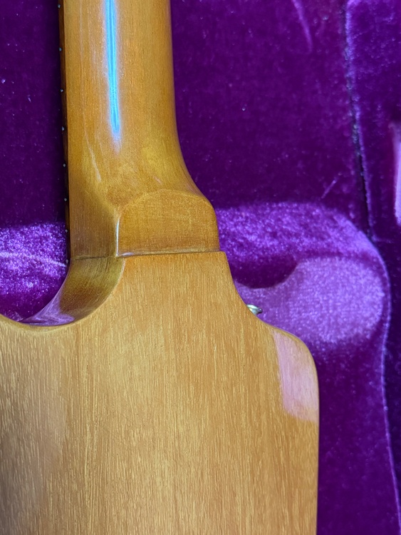 1976年製　エクスプローラー（ピアノ・楽器・PA機材）の商品画像 - 査定依頼日：2026年3月29日 - 最高査定価格：550,000円