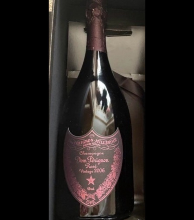 シャンパン ドン・ペリニヨン （お酒）の商品画像 - 査定依頼日：2025年11月12日 - 最高査定価格：34,000円
