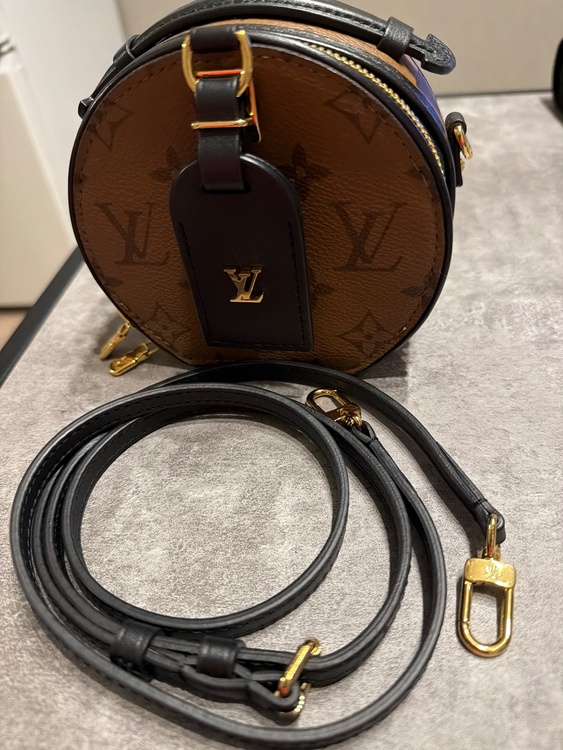 ミニ･ボワット･シャポー（ブランドバッグ）の商品画像 - 査定依頼日：2026年1月1日 - 最高査定価格：165,000円