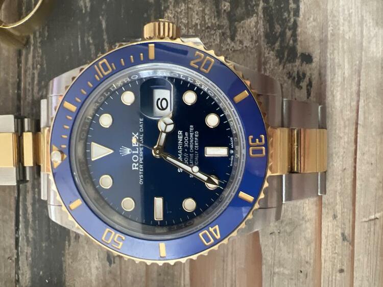 ロレックス サブマリーナー 126613LB（高級時計）の商品画像 - 査定依頼日：2025年5月9日 - 最高査定価格：2,300,000円