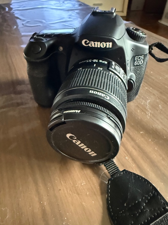 ＥＯＳ６０Ｄ（カメラ）の商品画像 - 査定依頼日：2026年3月29日 - 最高査定価格：20,000円