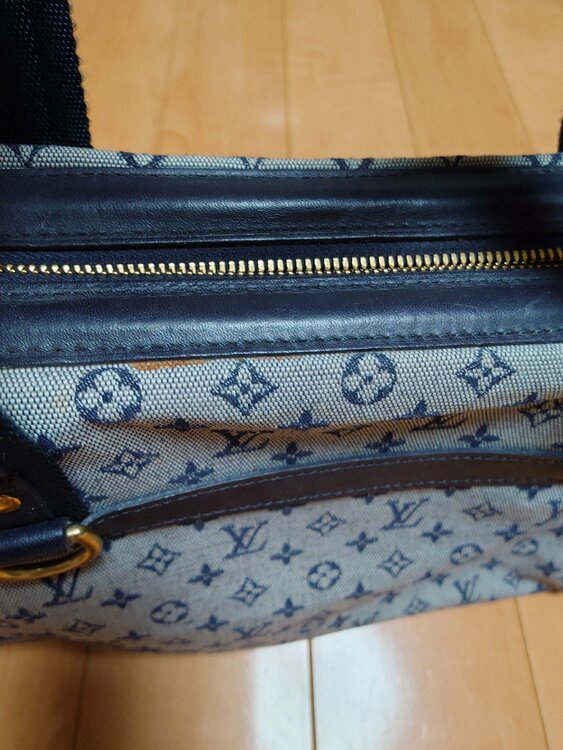不明（ブランドバッグ）の商品画像 - 査定依頼日：2026年10月9日 - 最高査定価格：25,000円