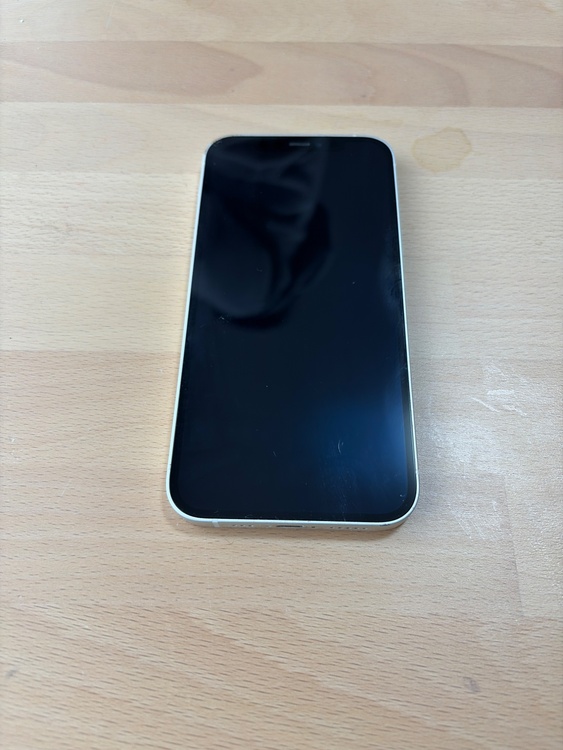 iPhone 12 128GB docomo（スマホ）の商品画像 - 査定依頼日：2026年2月8日 - 最高査定価格：27,000円