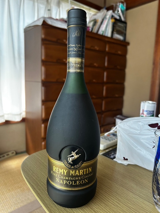 ブランデー レミーマルタン （お酒）の商品画像 - 査定依頼日：2025年6月28日 - 最高査定価格：350円