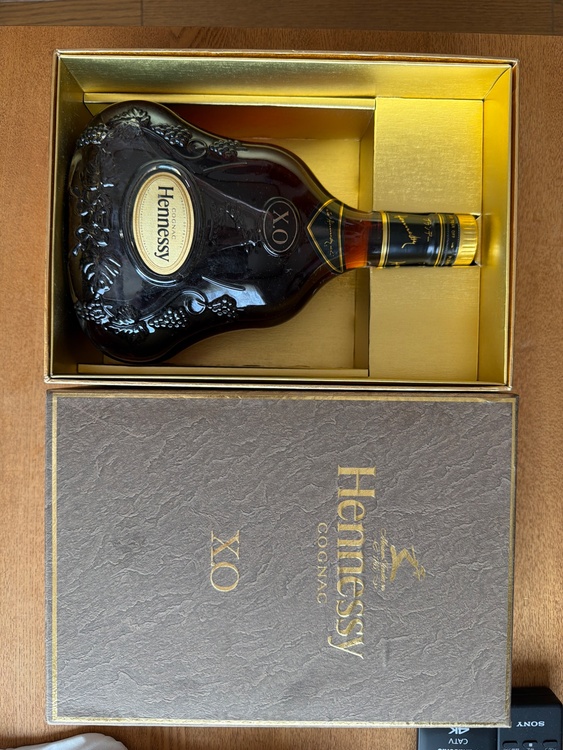 Hennessy cognac xo（お酒）の商品画像 - 査定依頼日：2026年5月18日 - 最高査定価格：18,500円