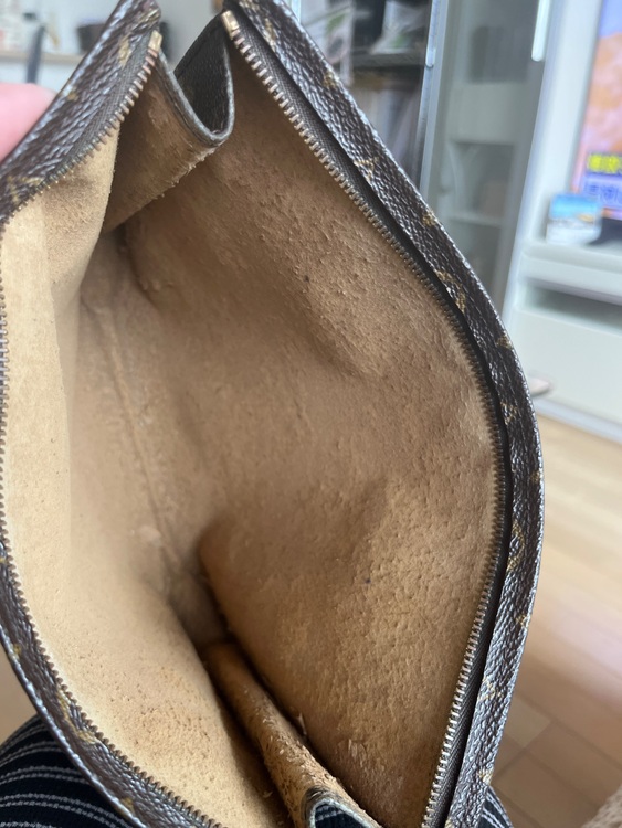 ルイヴィトン（金・貴金属）の商品画像 - 査定依頼日：2025年8月10日 - 最高査定価格：10,000円