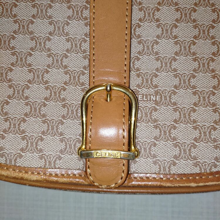 セリーヌ マカダム ショルダーバッグ（ブランドバッグ）の商品画像 - 査定依頼日：2025年10月25日 - 最高査定価格：25,000円